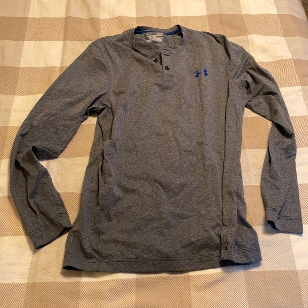 Under armour grey heat gear henley